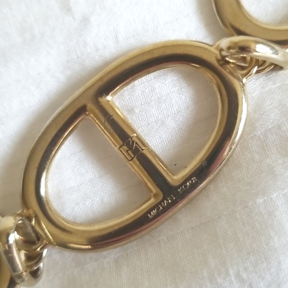 Michael Kors Gold Round Link Choker Necklace - Picture 5 of 6